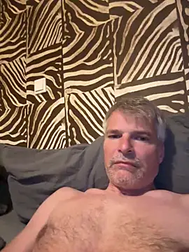 Snapshot of Thor-82 chatting on 17, 5, 2026 Thor-82 online show from 17, 5, 2026