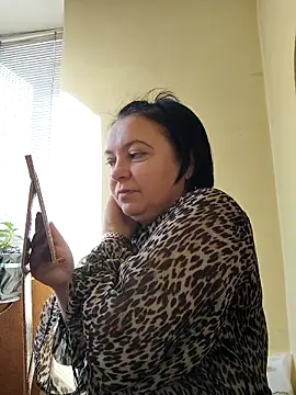EmmaEmmy40 online show from 12, 5, 2026