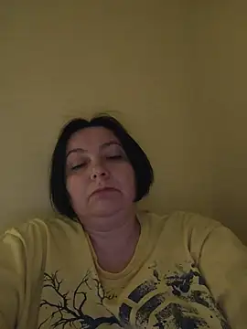 EmmaEmmy40 online show from 25, 5, 2026