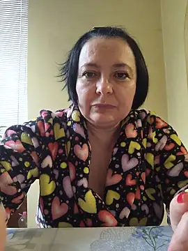 EmmaEmmy40 online show from 2, 6, 2026