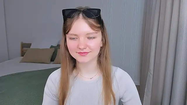Snapshot of LookEva chatting on 12, 5, 2026 LookEva online show from 12, 5, 2026
