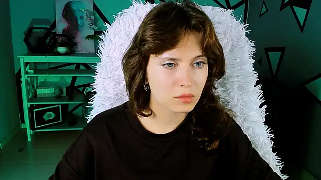 Snapshot of LolaDominara chatting on 17, 6, 2026 LolaDominara online show from 17, 6, 2026