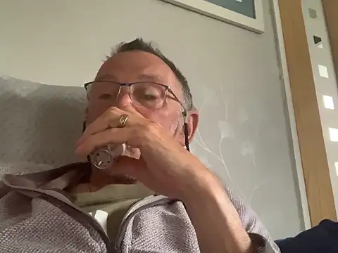 Moonraker64 online show from 30, 5, 2026
