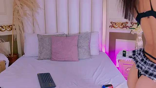 Melina Lovers online show from 15, 5, 2026