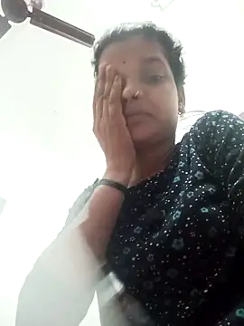 Student garl 1 online show from 21, 5, 2026