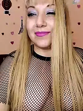 Venuss Milf online show from 25, 5, 2026