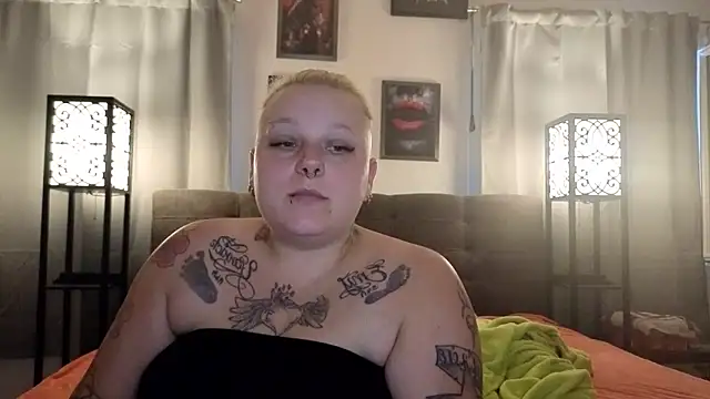 Snapshot of Lady_Peggi chatting on 11, 6, 2026 Lady Peggi online show from 11, 6, 2026