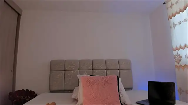 sofiaross2 online show from 26, 6, 2026