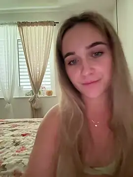 Snapshot of LillyStarr chatting on 23, 7, 2026 LillyStarr online show from 23, 7, 2026