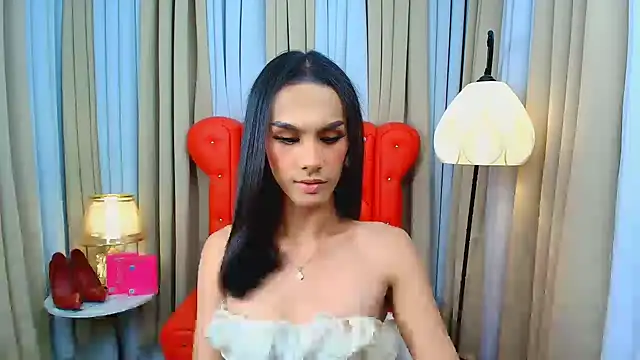Estella Hilton online show from 14, 6, 2026