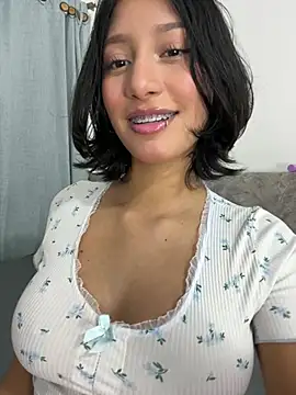 yazmin rouse  online show from 9, 7, 2026