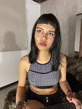 AntonellaCooper Pink online show from 23, 5, 2026