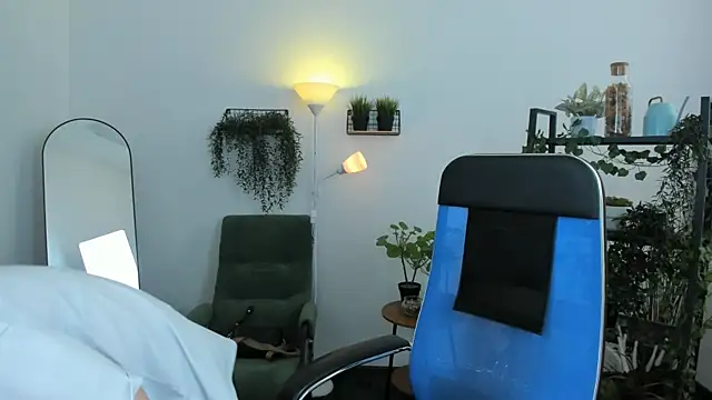 AureliaGleam online show from 22, 6, 2026