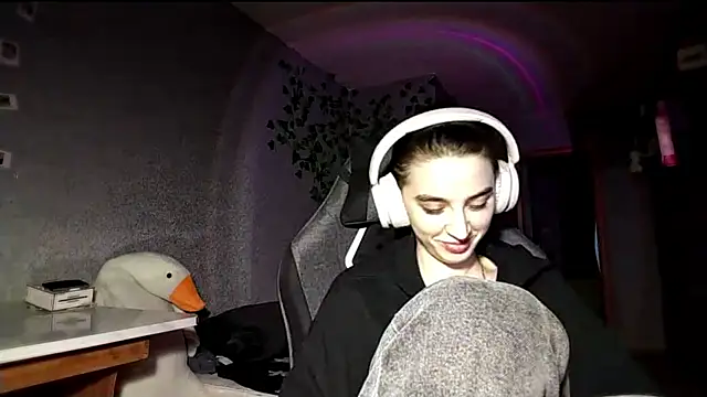 NightFoxxx online show from 24, 6, 2026