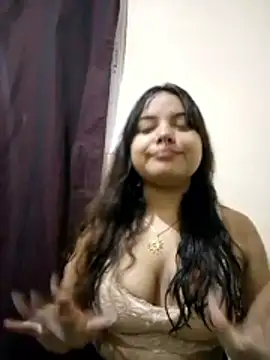 Daniela-Peruana online show from 2, 6, 2026