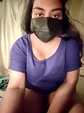 Snapshot of Lisa_bhavn chatting on 13, 5, 2026 Lisa bhavn online show from 13, 5, 2026