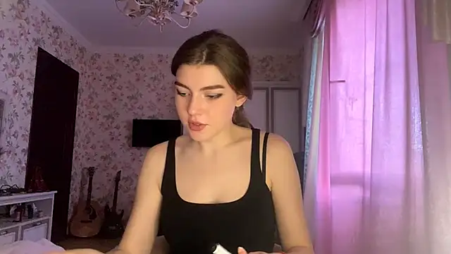 MollyAdersons online show from 20, 5, 2026