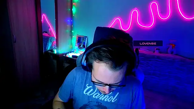 MeLanXolik online show from 3, 6, 2026