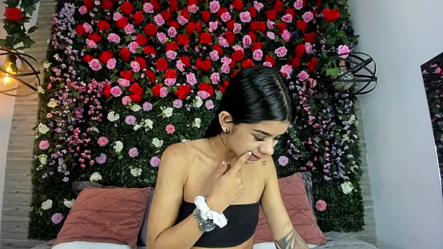 ViolettGracee online show from 17, 6, 2026