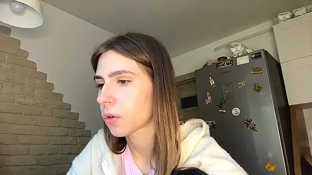 ZaraGuyette online show from 9, 6, 2026