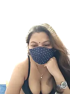 hot kiran2000 online show from 15, 6, 2026