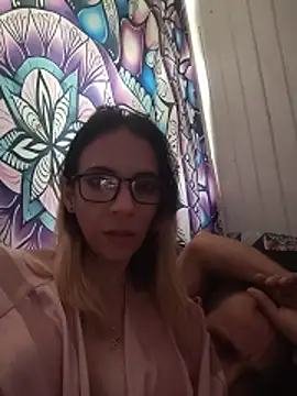 AmberRussellTerrier online show from 17, 6, 2026