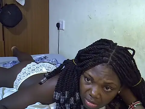 Snapshot of cute_tamara09 chatting on 26, 5, 2026 cute tamara09 online show from 26, 5, 2026
