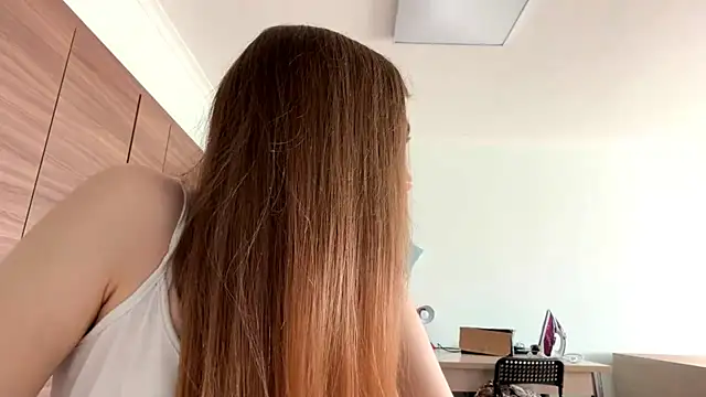 LaurindaStalford online show from 27, 6, 2026