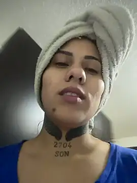 MadisonYoung000 online show from 9, 6, 2026