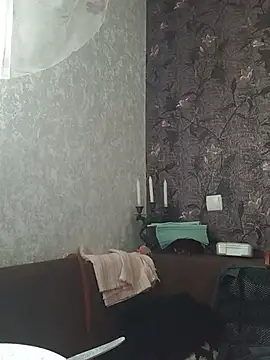 LisichkaOksana online show from 19, 6, 2026