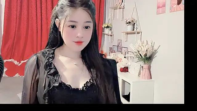 Bee-Cherry online show from 5, 6, 2026