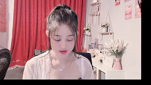 Bee-Cherry online show from 5, 6, 2026