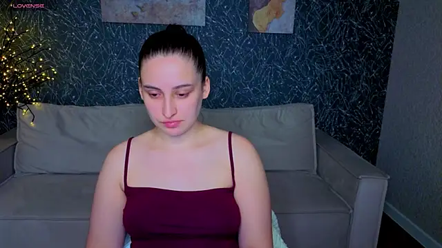 Elizabet Colllins online show from 28, 6, 2026