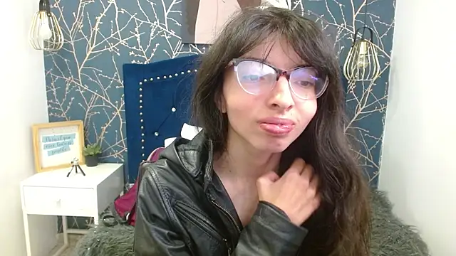 Allyshon  online show from 9, 6, 2026