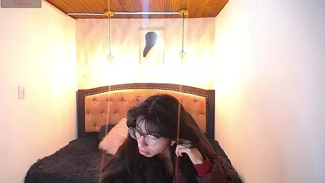 Allyshon  online show from 17, 6, 2026
