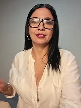 Scarlett Valnyx online show from 19, 6, 2026