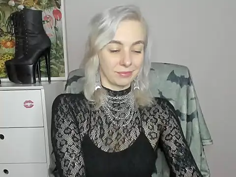 velvetanne online show from 15, 6, 2026