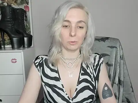 velvetanne online show from 18, 6, 2026