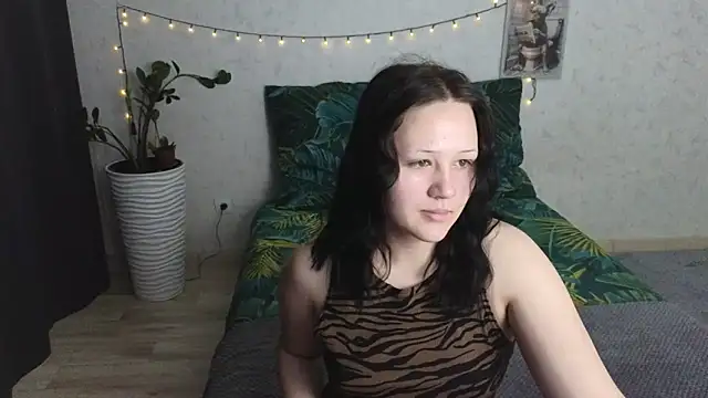 Tori cute online show from 10, 6, 2026