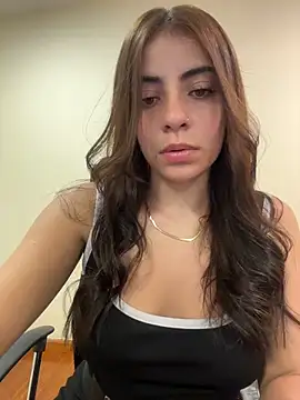 Hanna Cruz  online show from 12, 6, 2026