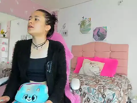 ivyyemerald  online show from 16, 6, 2026