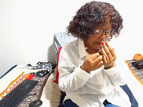 TashaBebe online show from 17, 6, 2026