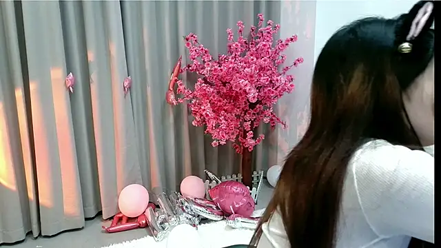 yan-0705 online show from 8, 6, 2026