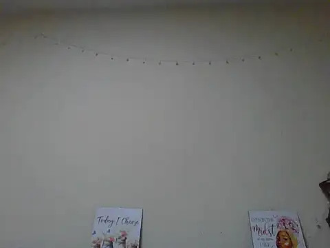 Cutezipora online show from 6, 7, 2026