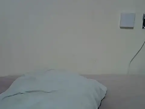 creamypetite online show from 17, 6, 2026