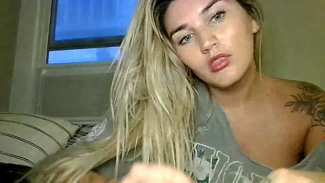 thebeachyblonde online show from 26, 6, 2026
