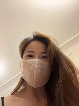 kiss loo online show from 12, 6, 2026