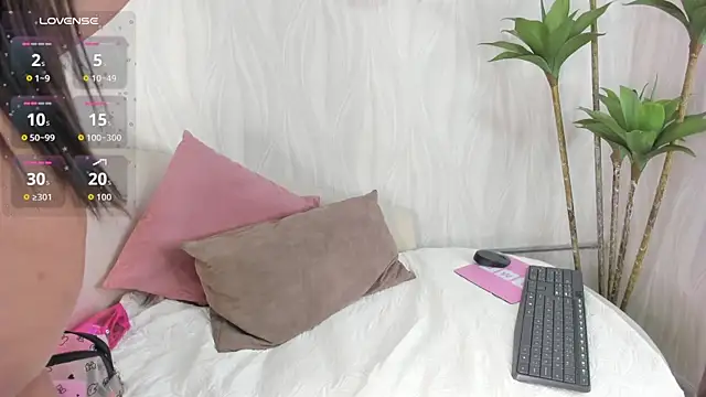 natalie fox   online show from 3, 7, 2026