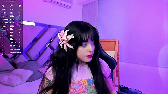 Elena Tylor online show from 11, 6, 2026