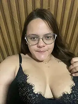 Snapshot of Laryssinha_69 chatting on 9, 7, 2026 Laryssinha 69 online show from 9, 7, 2026